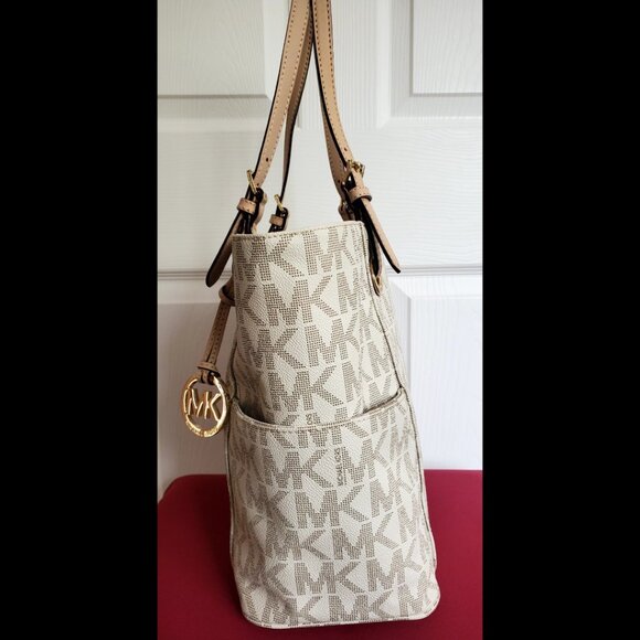 MK Michal Kors Signature Classic Tote Bag - Picture 2 of 15